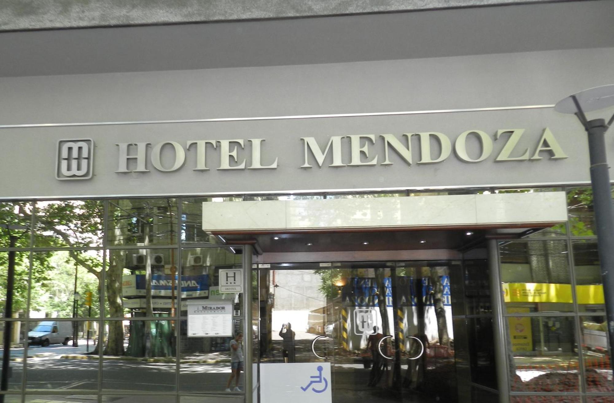 Hotel Mendoza Exterior foto